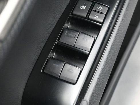 Certified 2025 Toyota Camry SE w/ Convenience Package image 13