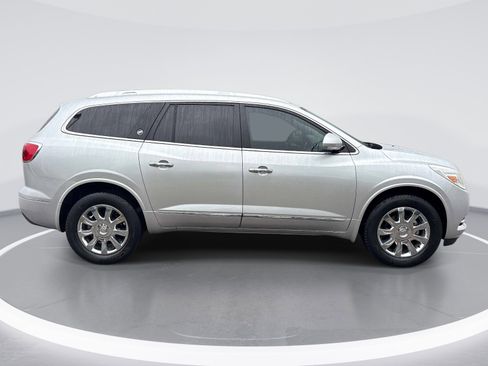 Used 2017 Buick Enclave Leather FWD image 9