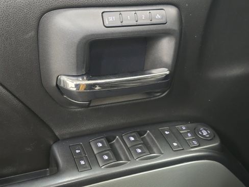 Used 2016 Chevrolet Silverado 1500 LTZ Z71 image 25