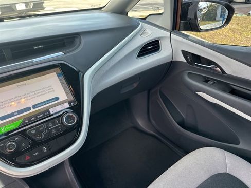 Used 2020 Chevrolet Bolt LT image 15