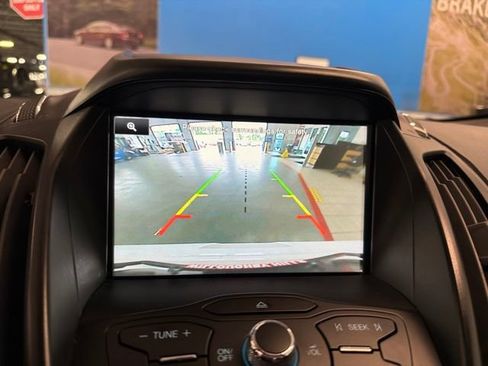 Used 2014 Ford Escape SE w/ Equipment Group 201A AWD/4WD image 16