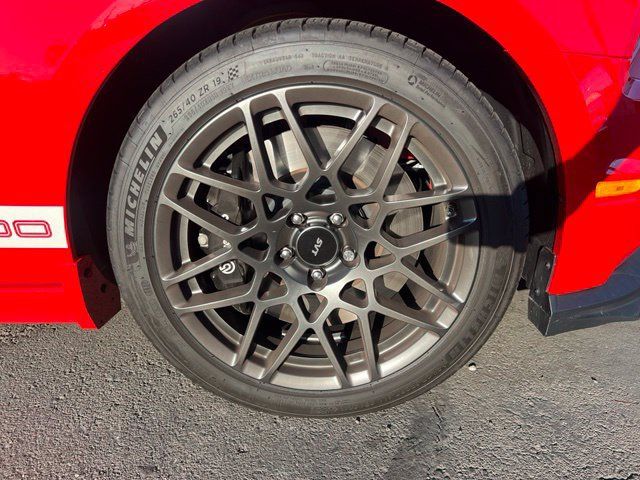 Used 2014 Ford Mustang Shelby GT500 w/ Equipment Group 821A RWD image 8