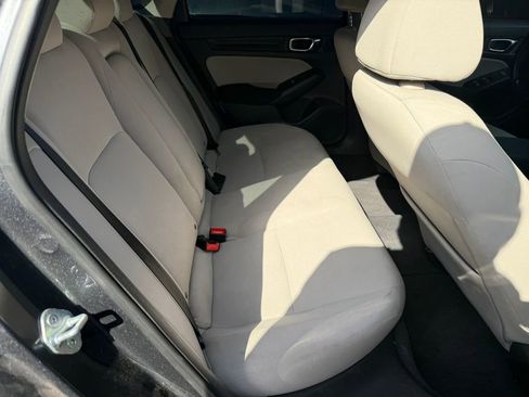 Used 2022 Honda Civic EX image 4