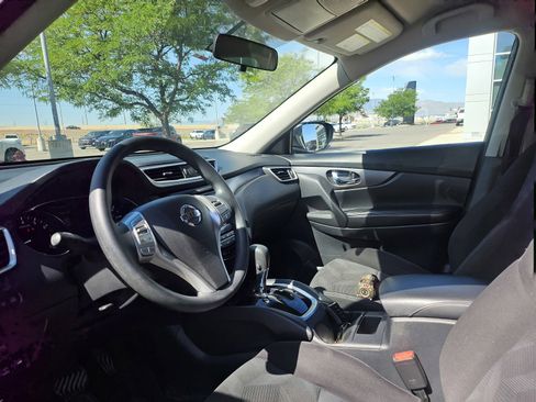 Used 2016 Nissan Rogue SV AWD/4WD image 10