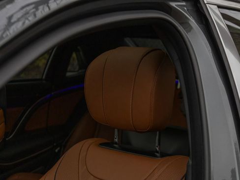 Used 2018 Mercedes-Benz Maybach S 560 4MATIC image 41