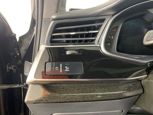 Used 2022 Audi Q7 3.0T Prestige image 16