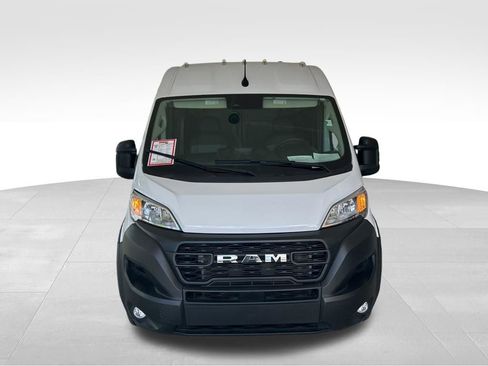 Used 2025 RAM ProMaster 2500 w/ Convenience Group FWD image 11