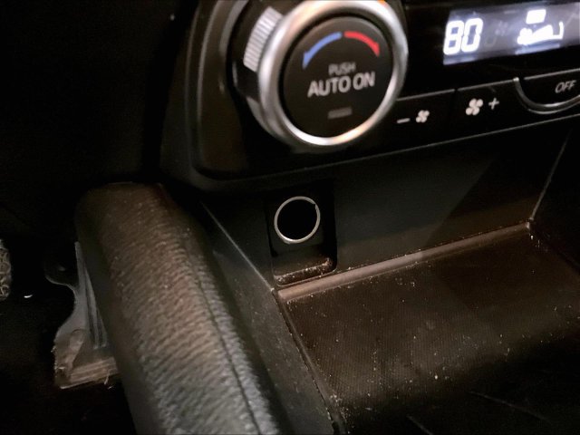 Used 2018 MAZDA CX-5 Touring w/ Preferred Equipment Package AWD/4WD image 31
