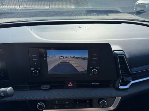 Used 2025 Kia Sportage LX image 23