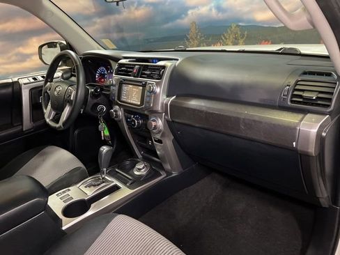 Used 2018 Toyota 4Runner SR5 image 64