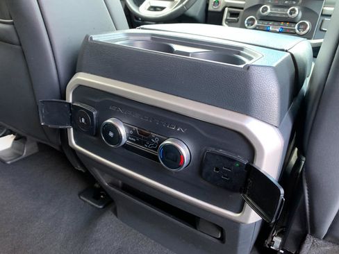 Used 2024 Ford Expedition Max XLT image 35