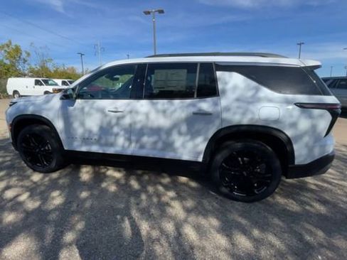 New 2026 Chevrolet Traverse LT w/ Driver Confidence Package image 7