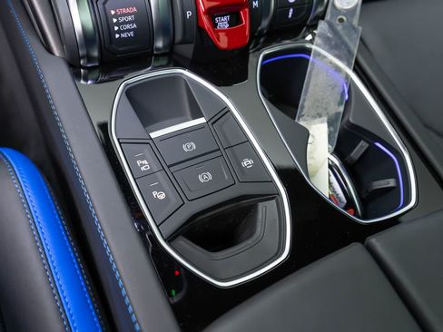 Used 2024 Lamborghini Urus S AWD/4WD image 37
