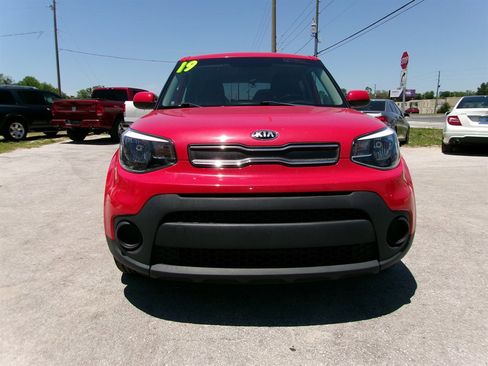 Used 2019 Kia Soul FWD image 4