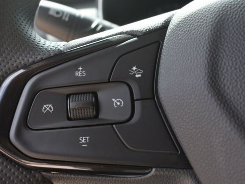 Used 2023 Chevrolet TrailBlazer LT FWD image 20