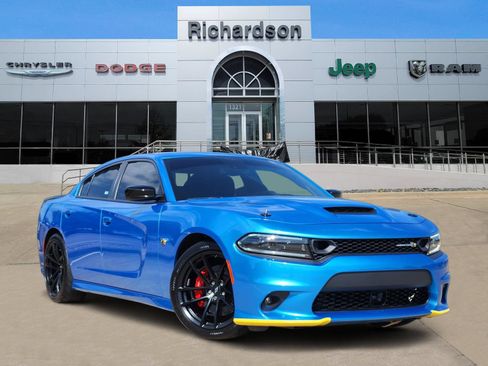 Used 2023 Dodge Charger Scat Pack w/ Plus Group RWD image 1