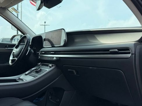 Used 2024 Hyundai Palisade SEL w/ Premium Package FWD image 16