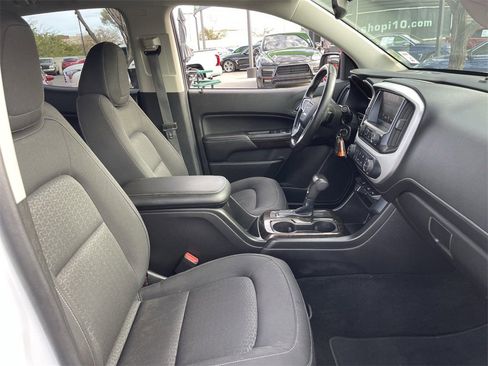 Used 2017 GMC Canyon SLE image 12