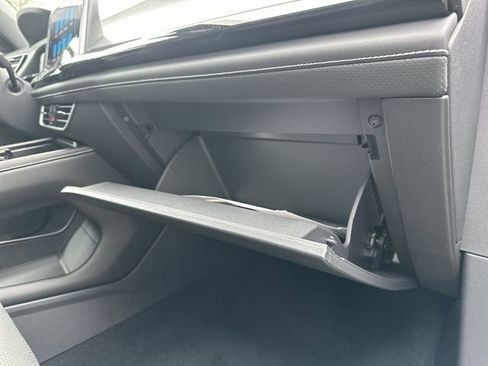 New 2026 Volkswagen Atlas Cross Sport SE image 33