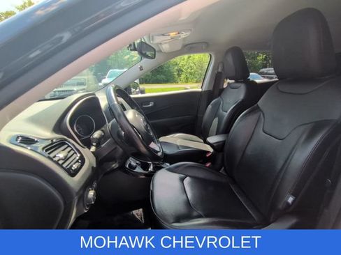 Used 2019 Jeep Compass Limited AWD/4WD image 19