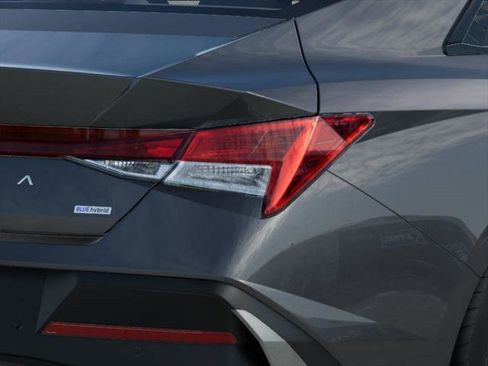New 2026 Hyundai Elantra Blue image 10