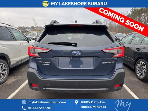 Used 2025 Subaru Outback Premium image 7