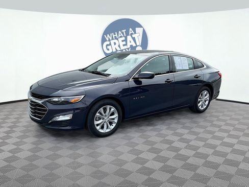 Used 2025 Chevrolet Malibu LT image 1