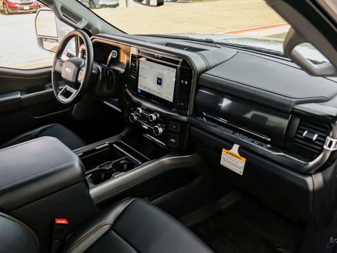 Used 2026 Ford F450 Lariat w/ FX4 Off-Road Package image 52