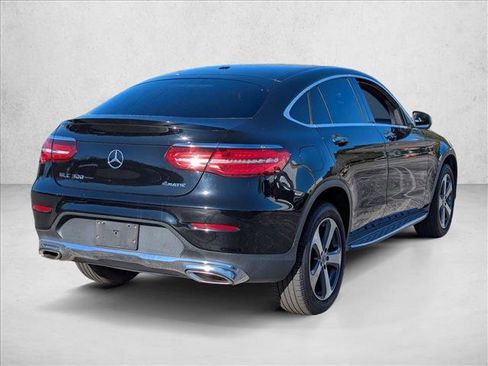 Used 2018 Mercedes-Benz GLC 300 4MATIC Coupe image 5