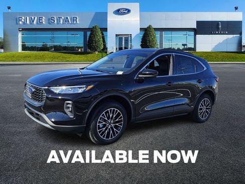 New 2026 Ford Escape SE FWD image 3