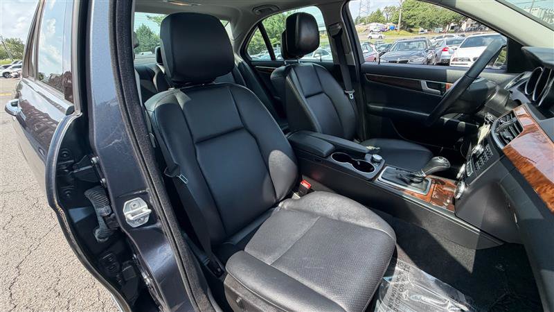 Used 2013 Mercedes-Benz C 300 Luxury 4MATIC Sedan image 16