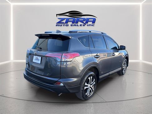 Used 2016 Toyota RAV4 LE AWD/4WD image 7