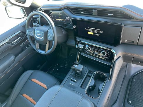 New 2026 GMC Sierra 1500 AT4 w/ AT4 Premium Package AWD/4WD image 11