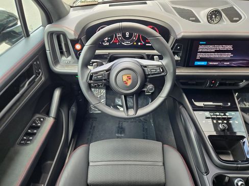 Certified 2026 Porsche Cayenne GTS AWD/4WD image 14