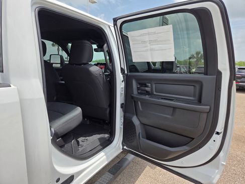New 2026 RAM 2500 Tradesman AWD/4WD image 17