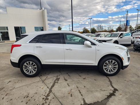 Used 2018 Cadillac XT5 Luxury image 3
