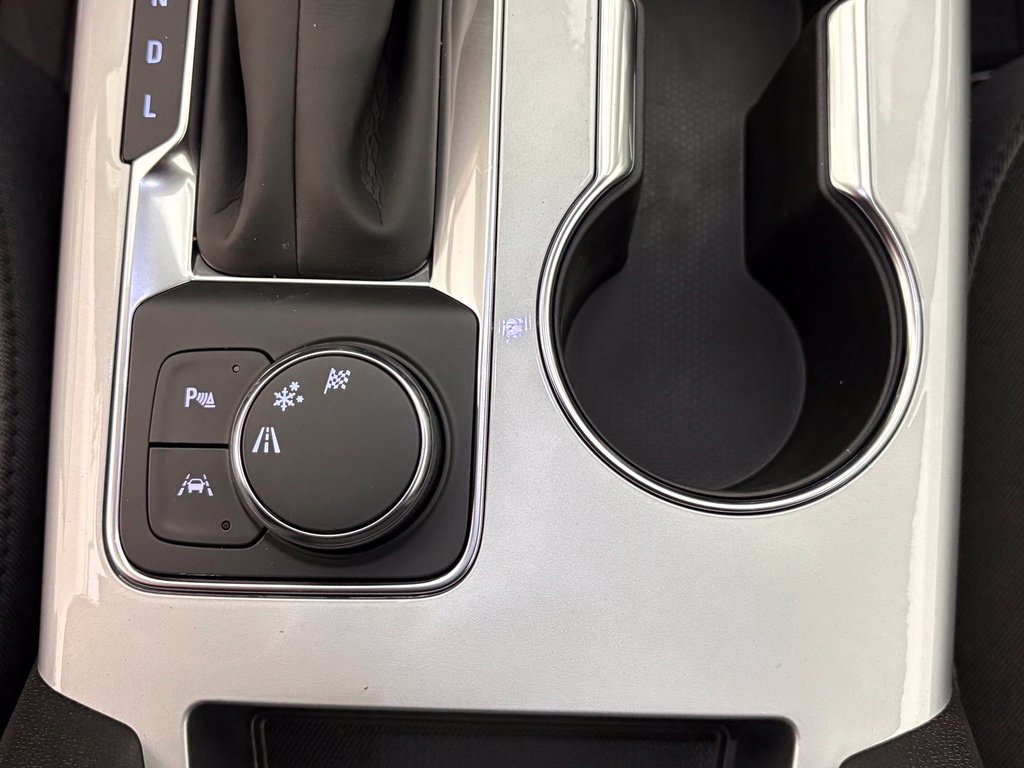 New 2026 Chevrolet Blazer LT w/ Convenience Package FWD image 13