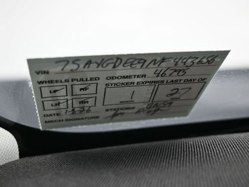 Used 2022 Tesla Model Y Long Range image 9