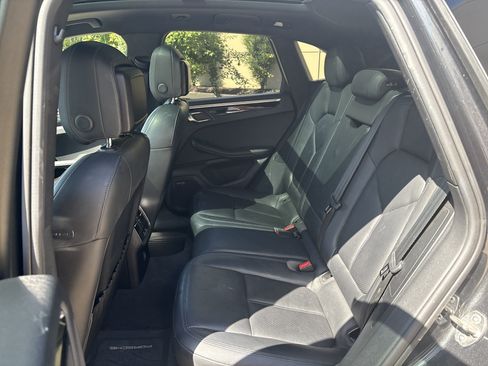 Used 2017 Porsche Macan AWD/4WD image 31