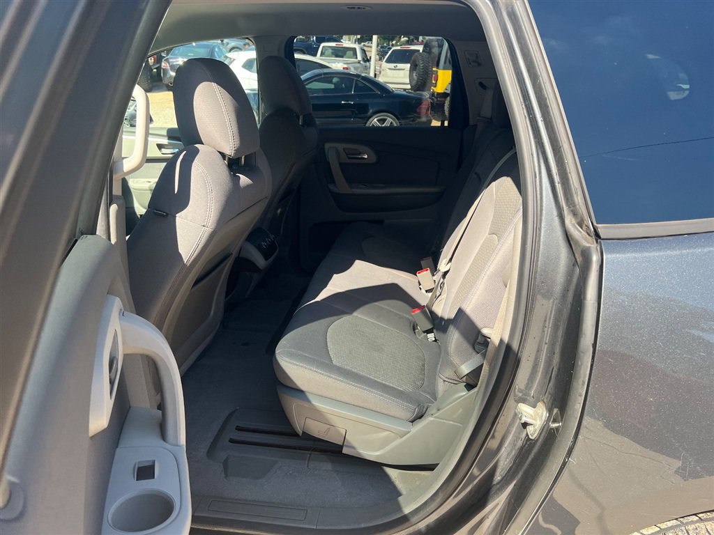 Used 2012 Chevrolet Traverse LS FWD image 15