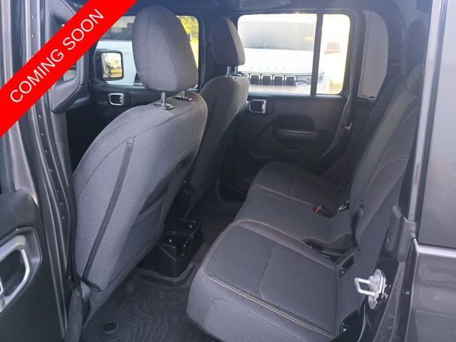 Certified 2024 Jeep Gladiator Sport AWD/4WD image 7