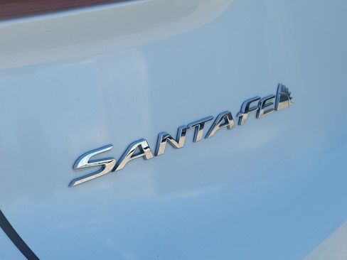 Used 2020 Hyundai Santa Fe SEL w/ Convenience + Premium Package FWD image 10