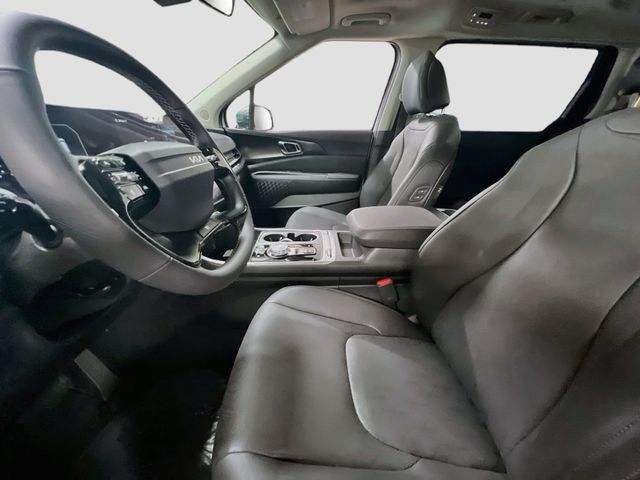 New 2027 Kia Carnival SX w/ Dark Edition Package FWD image 22