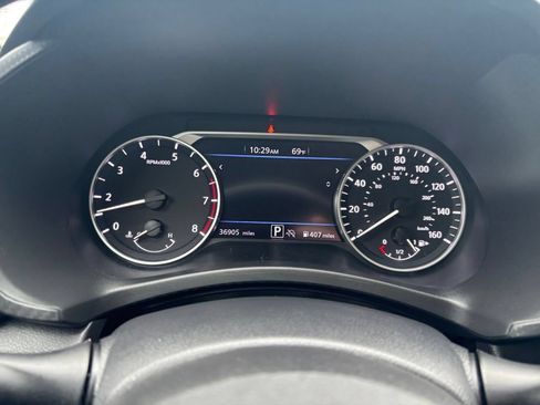 Used 2025 Nissan Sentra SV FWD image 35