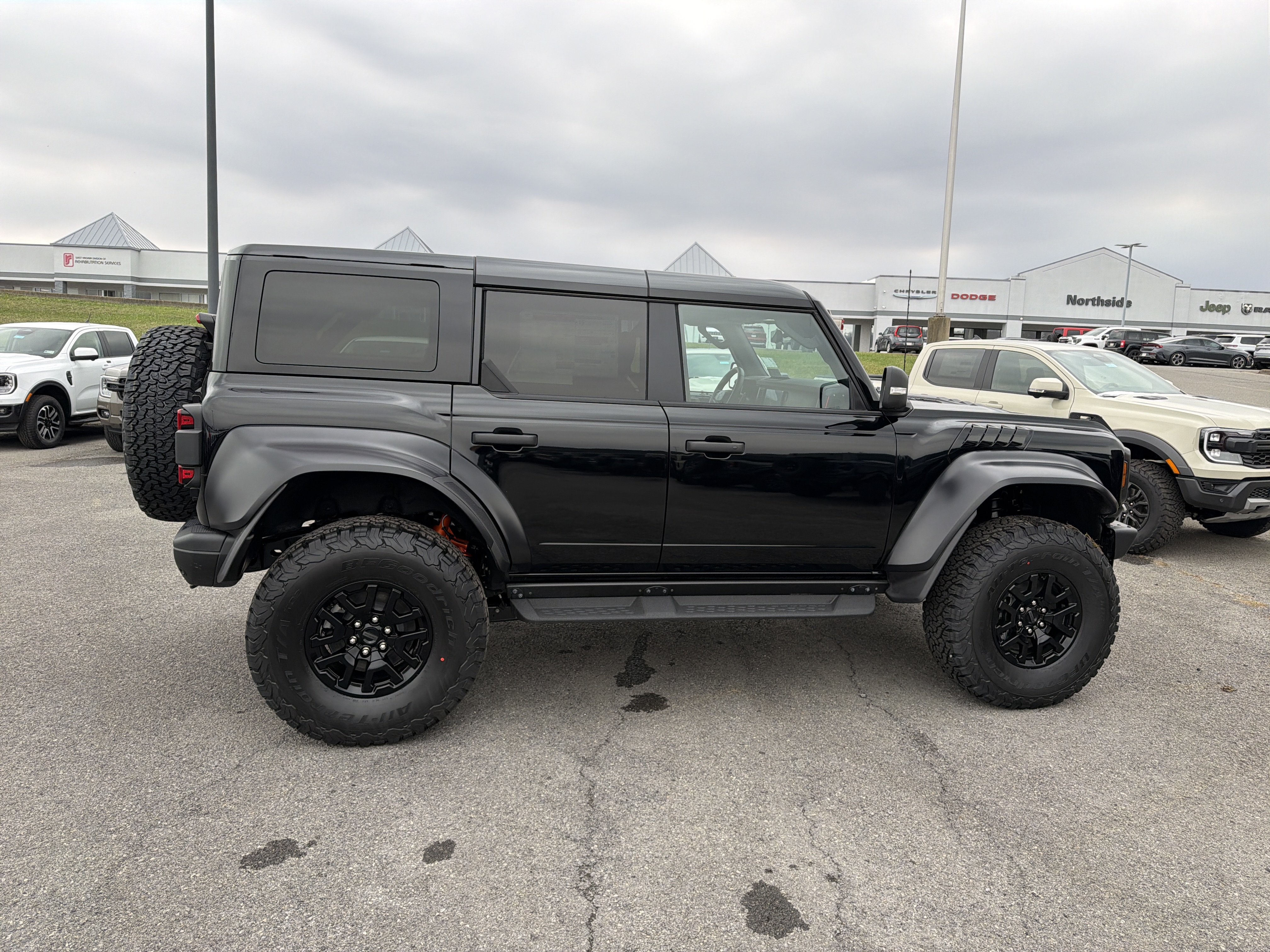 New 2026 Ford Bronco Raptor AWD/4WD image 5