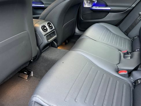 New 2025 Mercedes-Benz C 300 4MATIC Sedan image 20