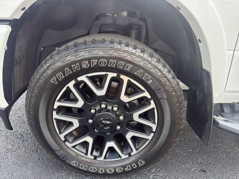 Used 2025 RAM 2500 Limited AWD/4WD image 10