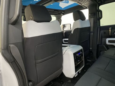 Used 2024 GMC Hummer EV 2X w/ LPO, Sport Package AWD/4WD image 15