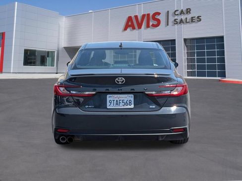 Used 2025 Toyota Camry SE FWD image 7