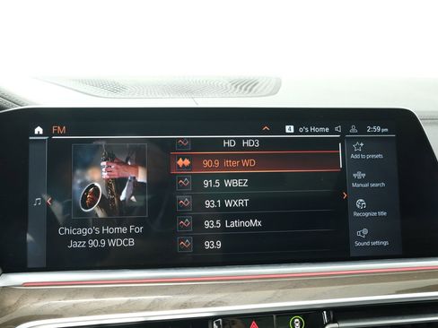 Used 2022 BMW X5 xDrive40i w/ Premium Package AWD/4WD image 16